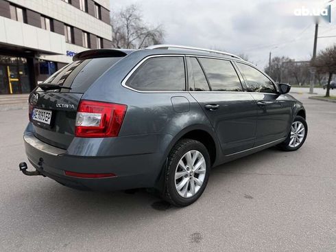 Skoda Octavia 2018 - фото 6