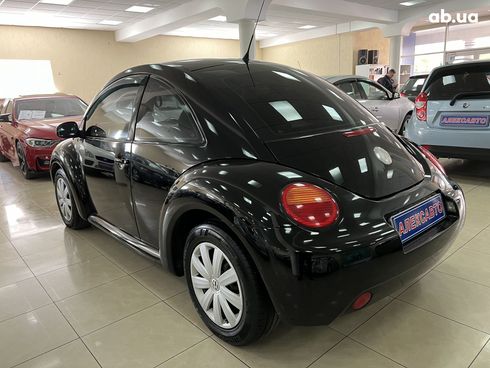 Volkswagen Beetle 2002 черный - фото 14