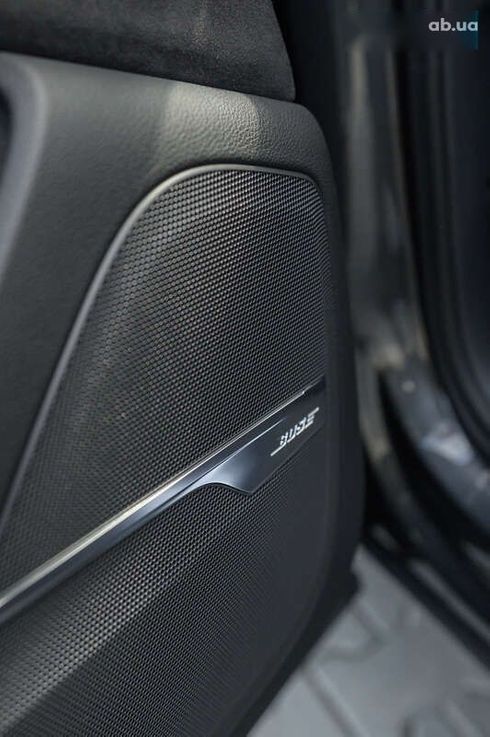 Audi Q7 2018 - фото 30