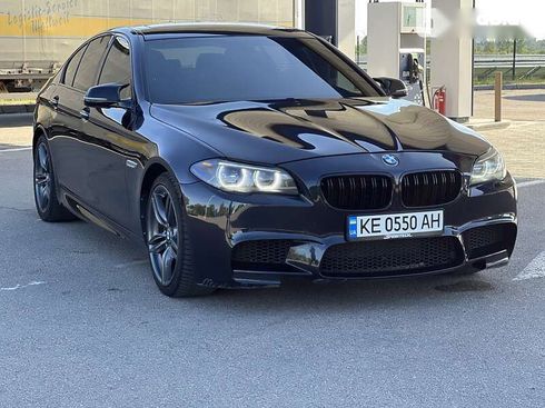 BMW 5 серия 2016 - фото 19