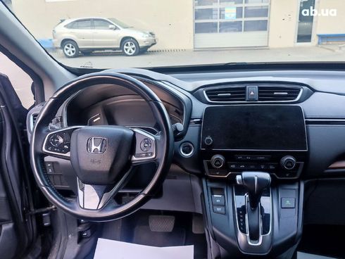 Honda CR-V 2018 серый - фото 32