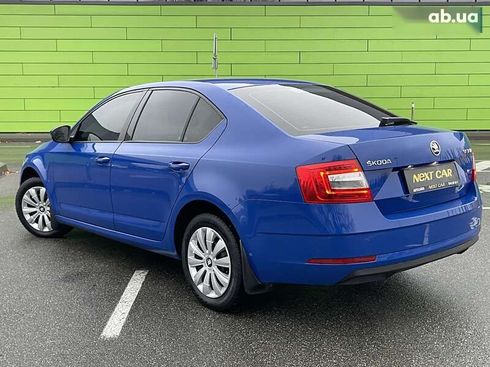 Skoda Octavia 2018 - фото 11