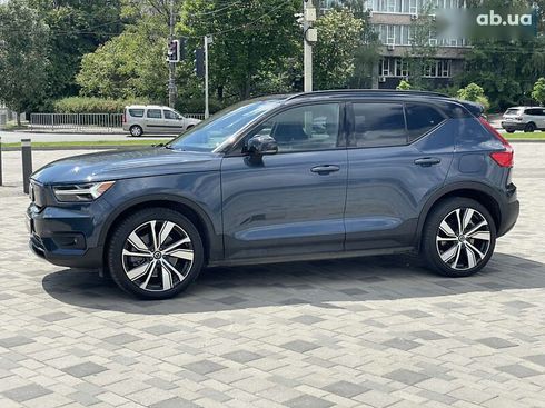 Volvo XC40 2021 - фото 24