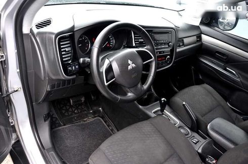 Mitsubishi Outlander 2014 - фото 25