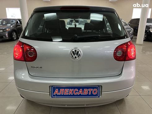 Volkswagen Golf 2005 серебристый - фото 7