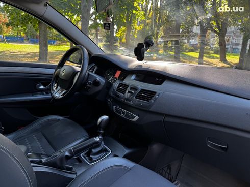 Renault Laguna 2011 бежевый - фото 30