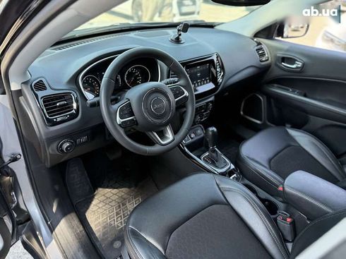 Jeep Compass 2020 - фото 20
