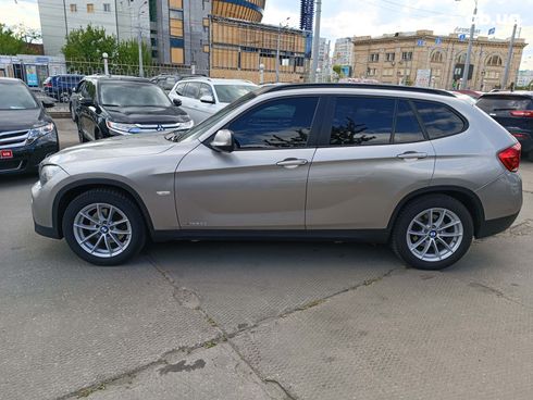 BMW X1 2010 серый - фото 3
