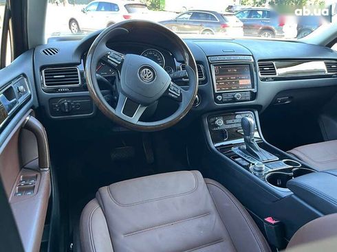 Volkswagen Touareg 2015 - фото 25