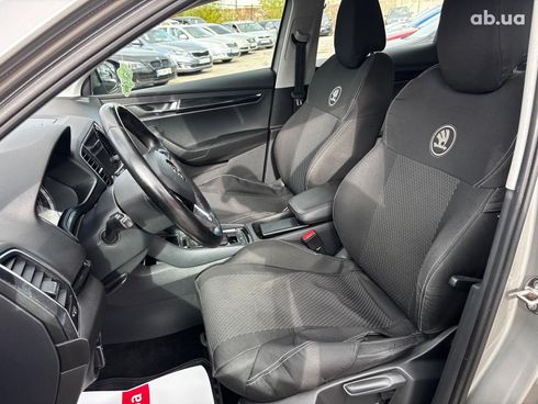 Skoda Karoq 2018 бежевый - фото 14