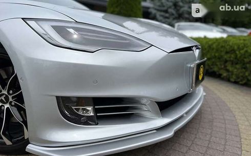 Tesla Model S 2017 - фото 11