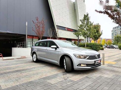 Volkswagen Passat 2019 - фото 27