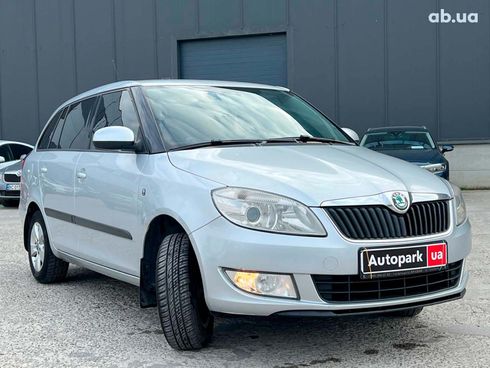Skoda Fabia 2011 серый - фото 12