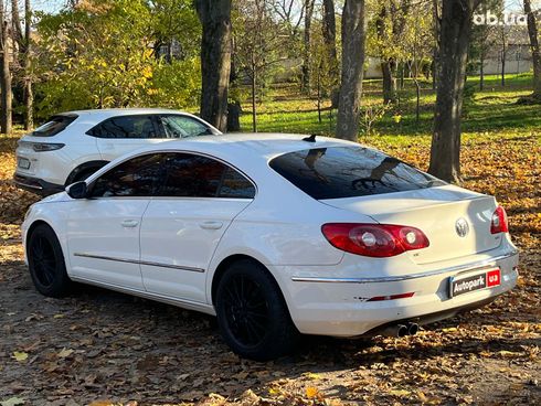Volkswagen Passat CC 2009 белый - фото 9