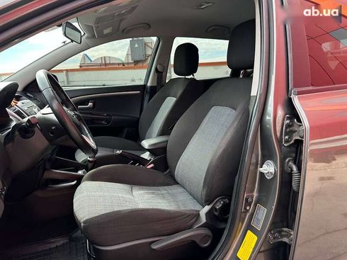Kia Cee'd 2011 - фото 9