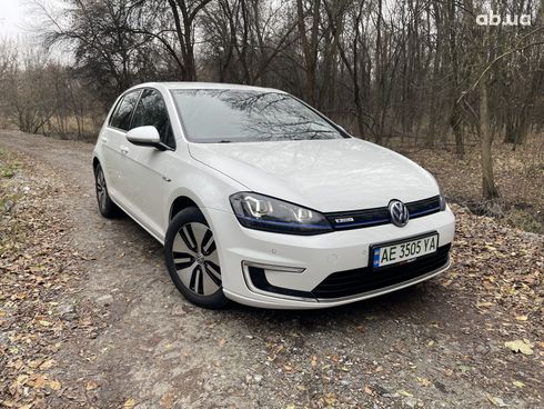 Volkswagen e-Golf 2014 белый - фото 16