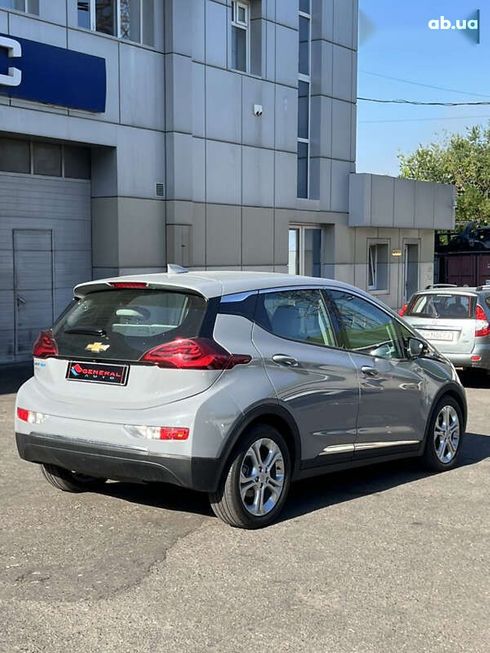 Chevrolet Bolt 2020 - фото 13