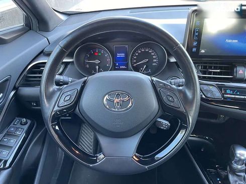 Toyota C-HR 2018 - фото 16