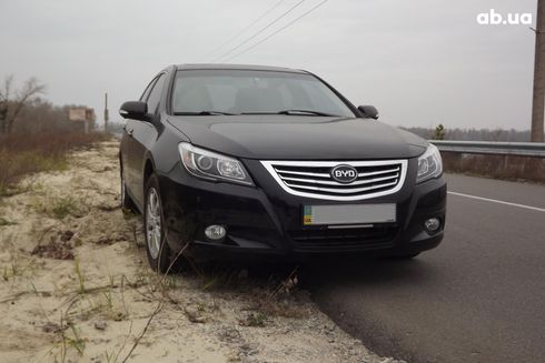 BYD S6 2013 черный - фото 2