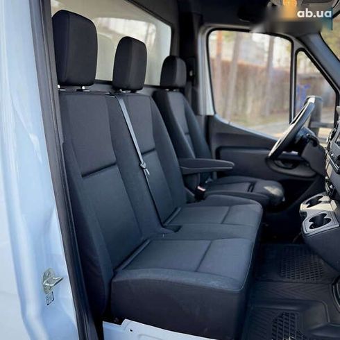 Mercedes-Benz Sprinter 2020 - фото 20