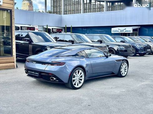 Aston Martin DB11 2017 - фото 2