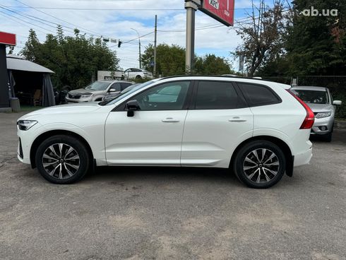 Volvo XC60 2023 белый - фото 16