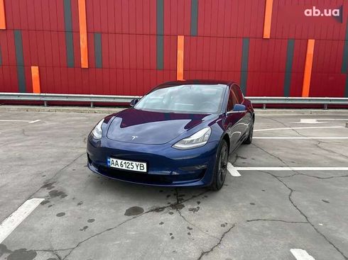 Tesla Model 3 2019 - фото 2