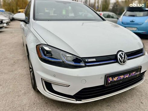 Volkswagen e-Golf 2017 - фото 28