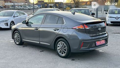 Hyundai Ioniq 2019 - фото 13