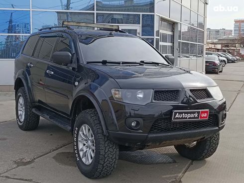 Mitsubishi Pajero Sport 2010 черный - фото 3