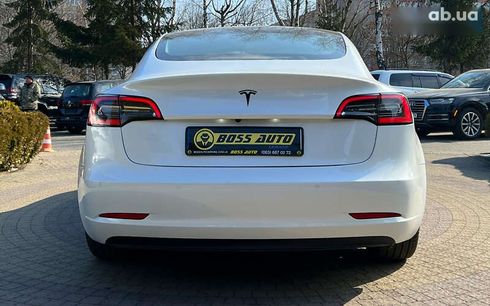 Tesla Model 3 2021 - фото 6