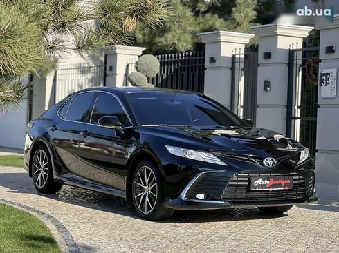 Toyota Camry 2021 - фото 21