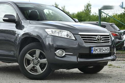 Toyota RAV4 2012 - фото 3