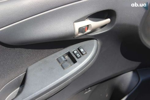 Toyota Corolla 2009 - фото 17