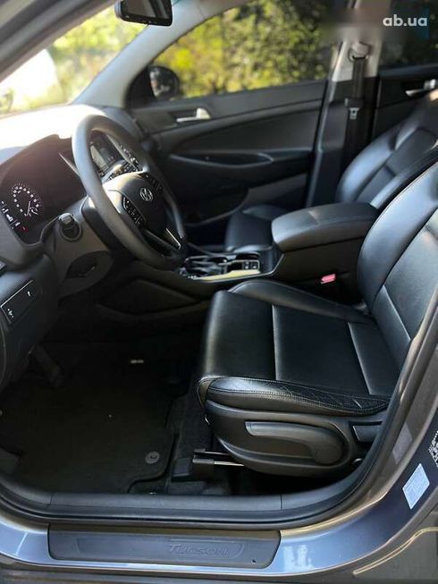 Hyundai Tucson 2016 - фото 29