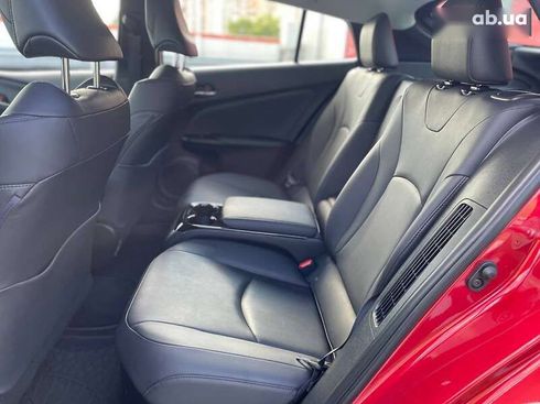 Toyota Prius 2017 - фото 22