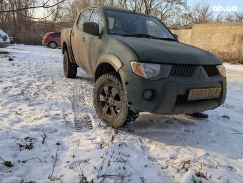 Mitsubishi L200 2007 зеленый - фото 3