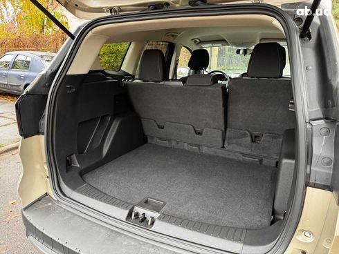 Ford Escape 2018 бежевый - фото 29