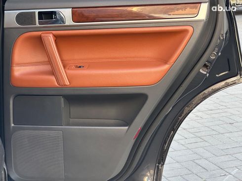 Volkswagen Touareg 2008 черный - фото 16