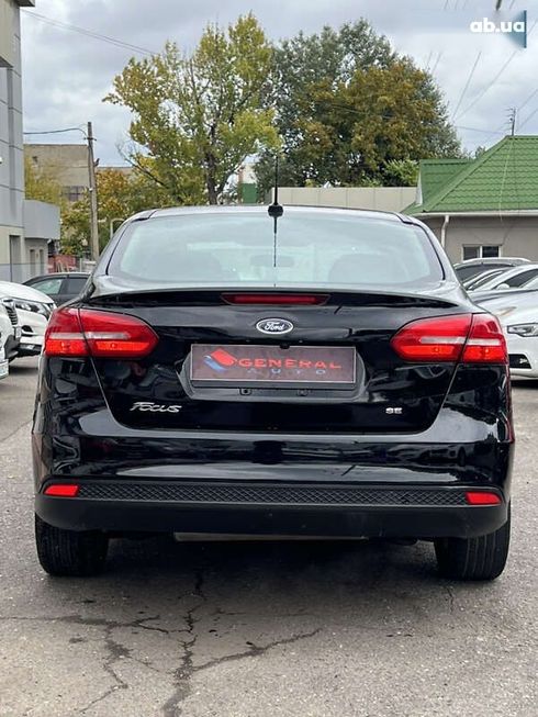 Ford Focus 2018 - фото 17