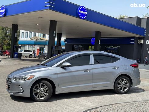 Hyundai Elantra 2016 серый - фото 2