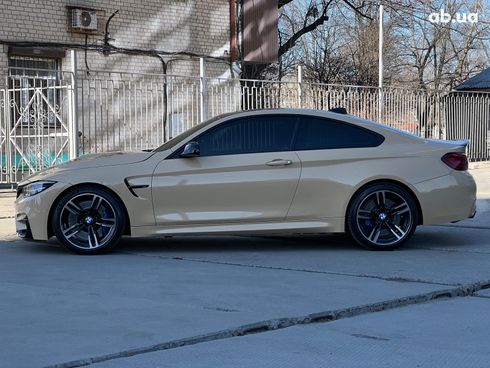 BMW M4 2014 белый - фото 7