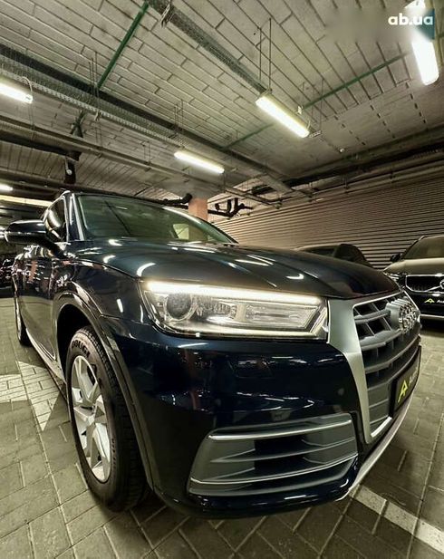 Audi Q5 2017 - фото 8