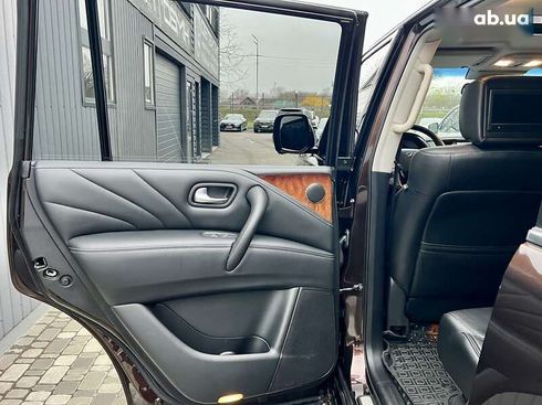 Infiniti QX80 2017 - фото 30