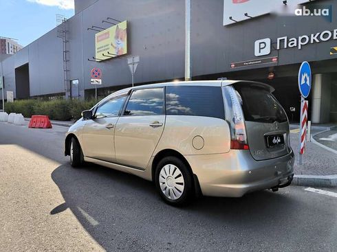 Mitsubishi Grandis 2007 - фото 10