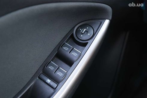 Ford Focus 2011 - фото 23