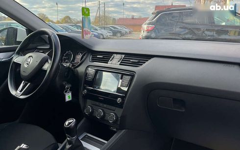 Skoda Octavia 2019 - фото 18
