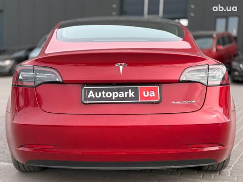 Tesla Model 3 2019 красный - фото 8