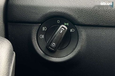Skoda Octavia 2019 - фото 18