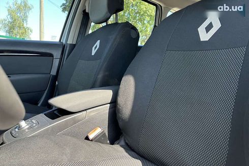 Renault Scenic 2015 - фото 11